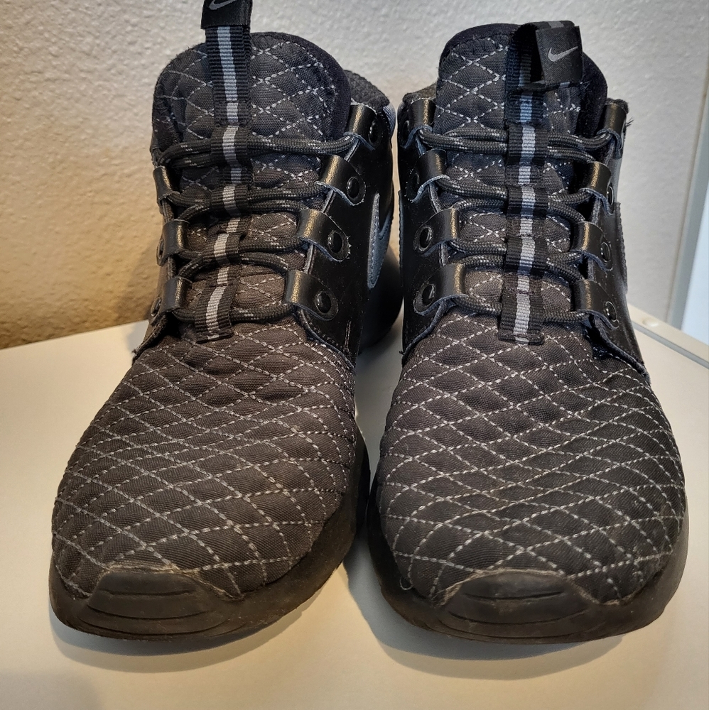 Nike Roche Quilted High Top